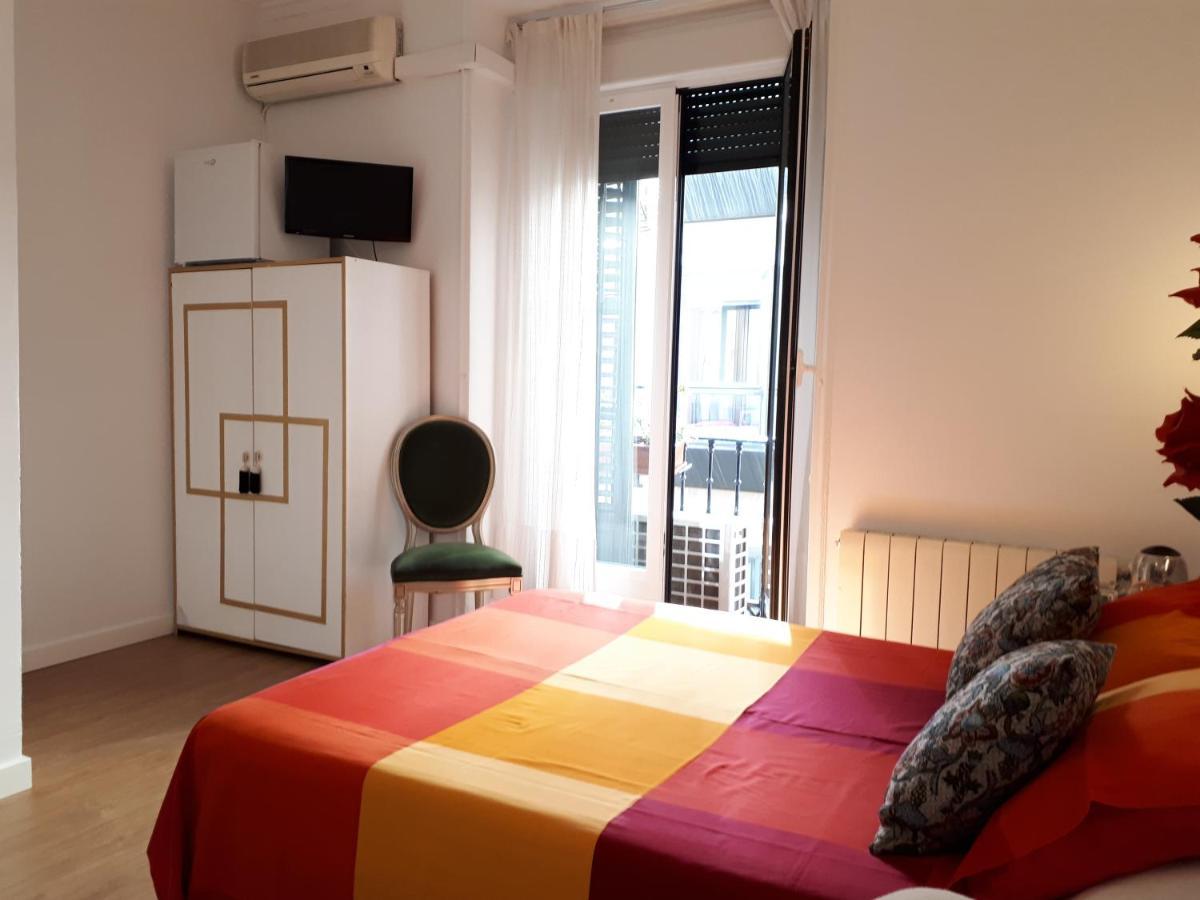 Hostal Casa Chueca Мадрид Экстерьер фото