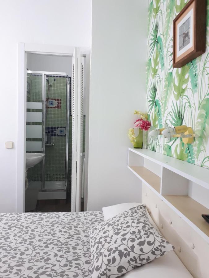 Hostal Casa Chueca Мадрид Экстерьер фото