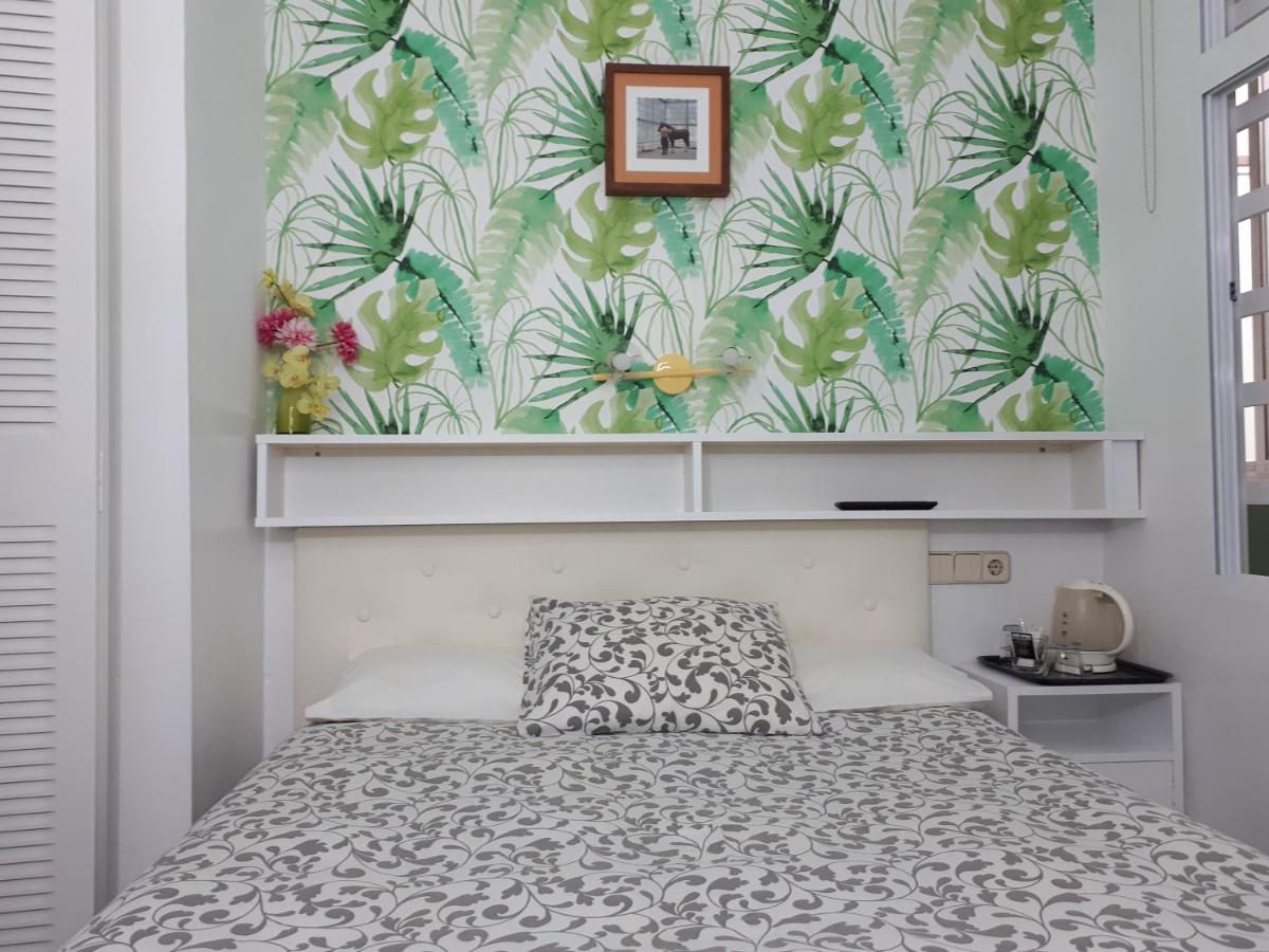 Hostal Casa Chueca Мадрид Экстерьер фото