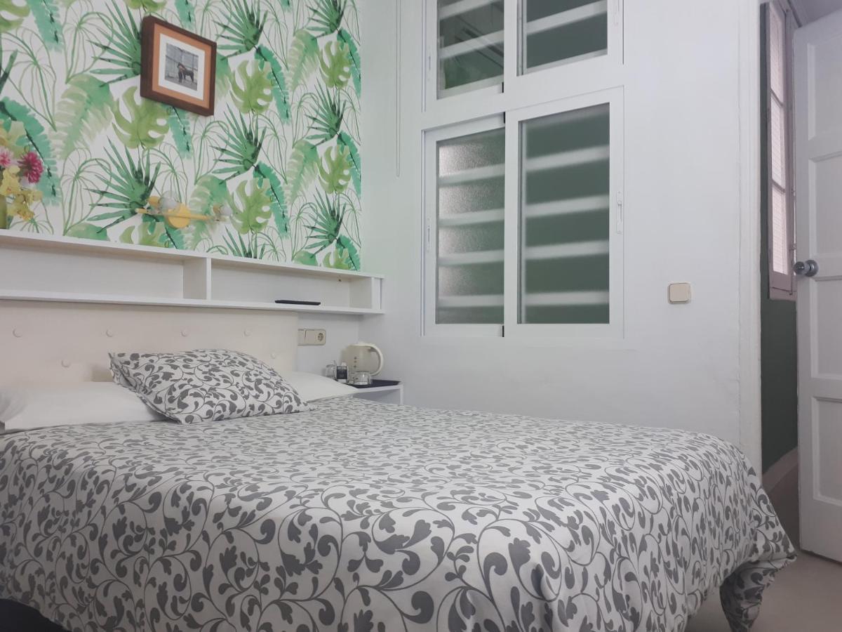 Hostal Casa Chueca Мадрид Экстерьер фото