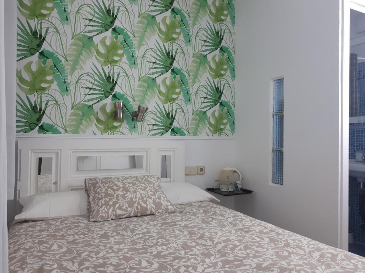 Hostal Casa Chueca Мадрид Экстерьер фото