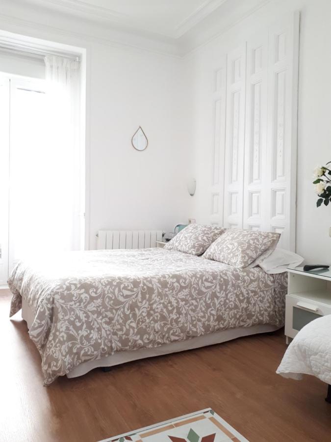 Hostal Casa Chueca Мадрид Экстерьер фото