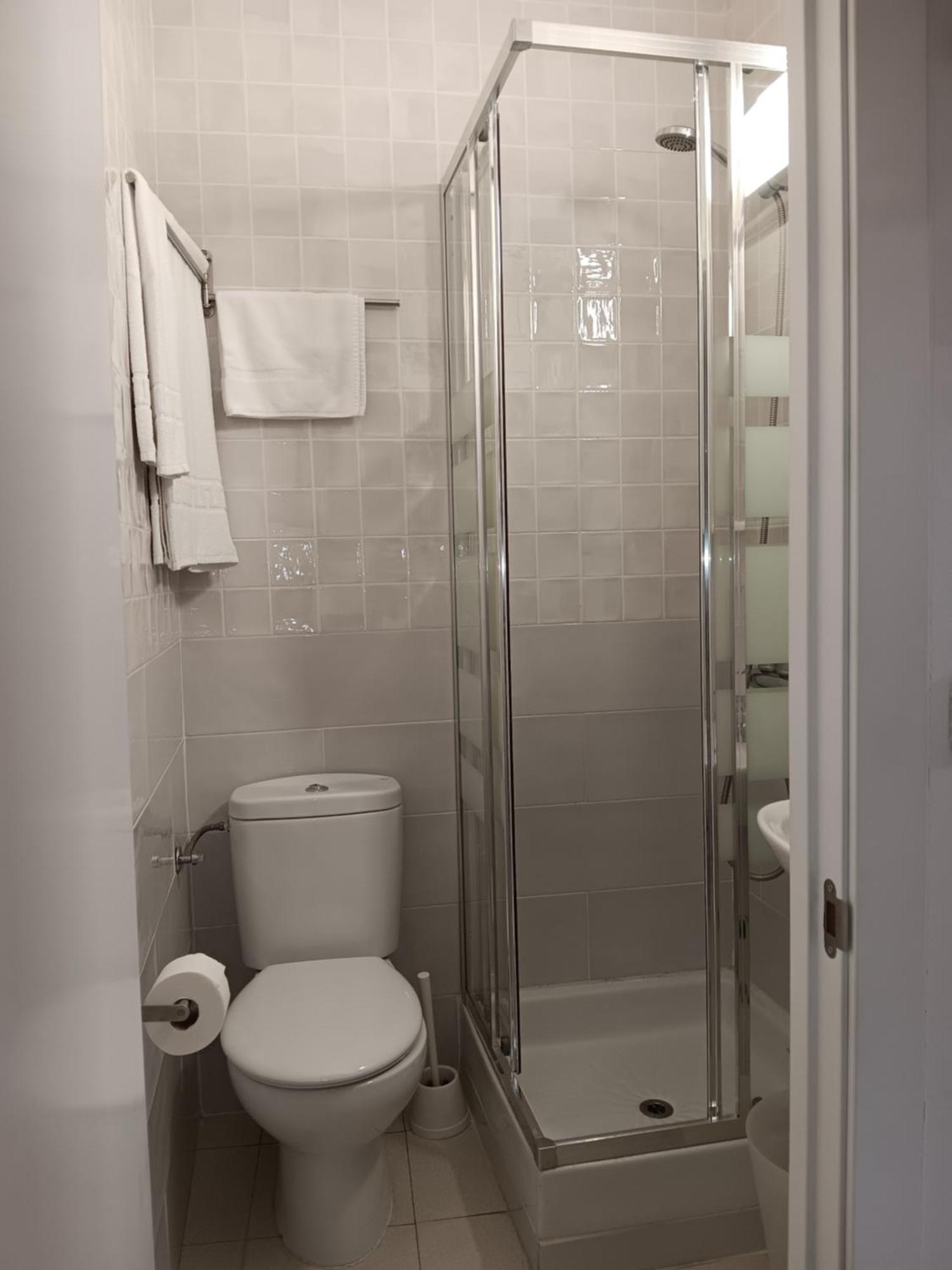 Hostal Casa Chueca Мадрид Экстерьер фото