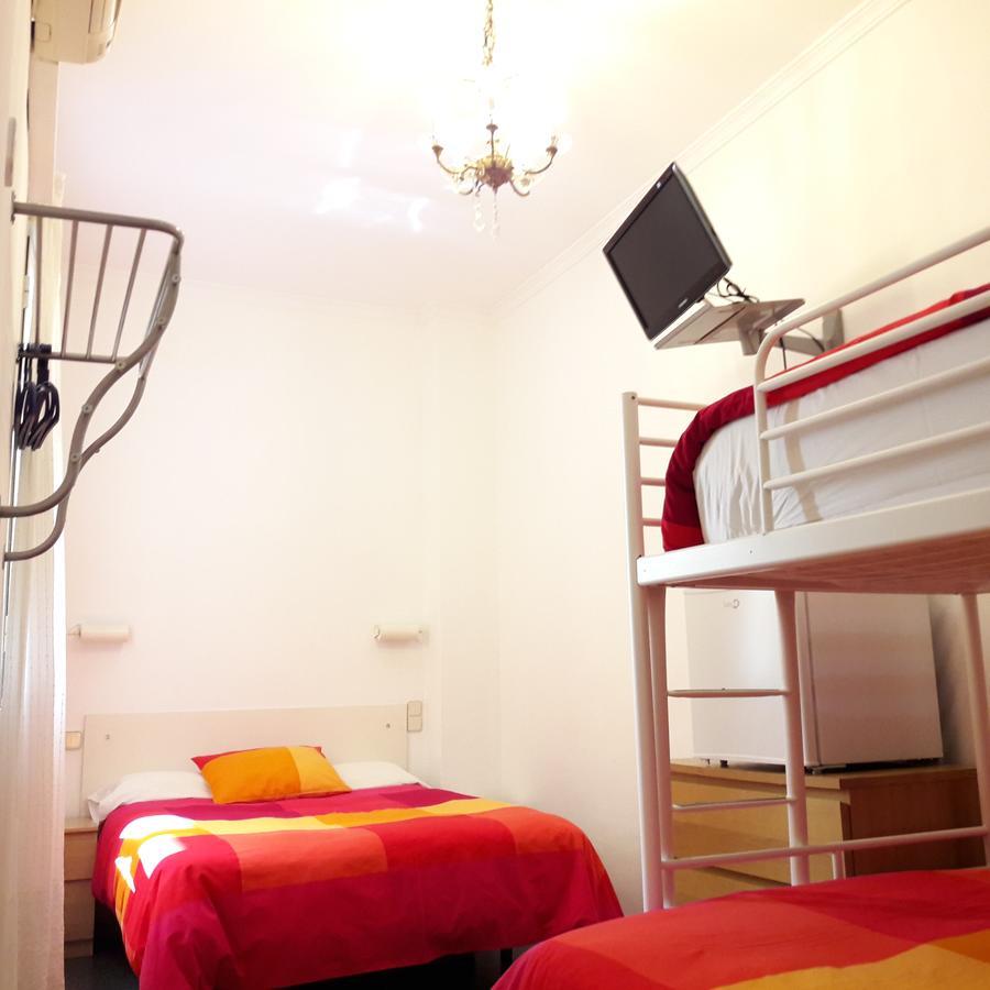 Hostal Casa Chueca Мадрид Экстерьер фото